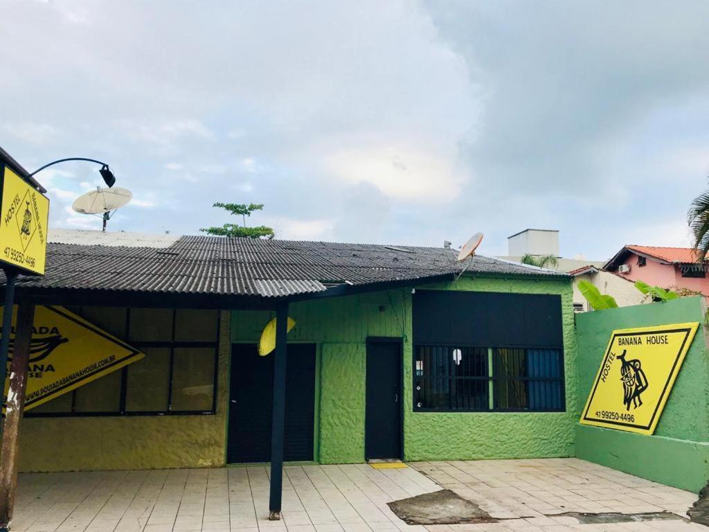 Hostel Banana House บอมบินญัส ภายนอก รูปภาพ